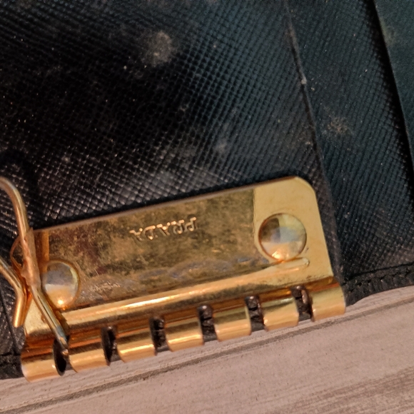 PRADA triangle Plate Tri-fold 6 rows Key Case - Picture 7 of 9